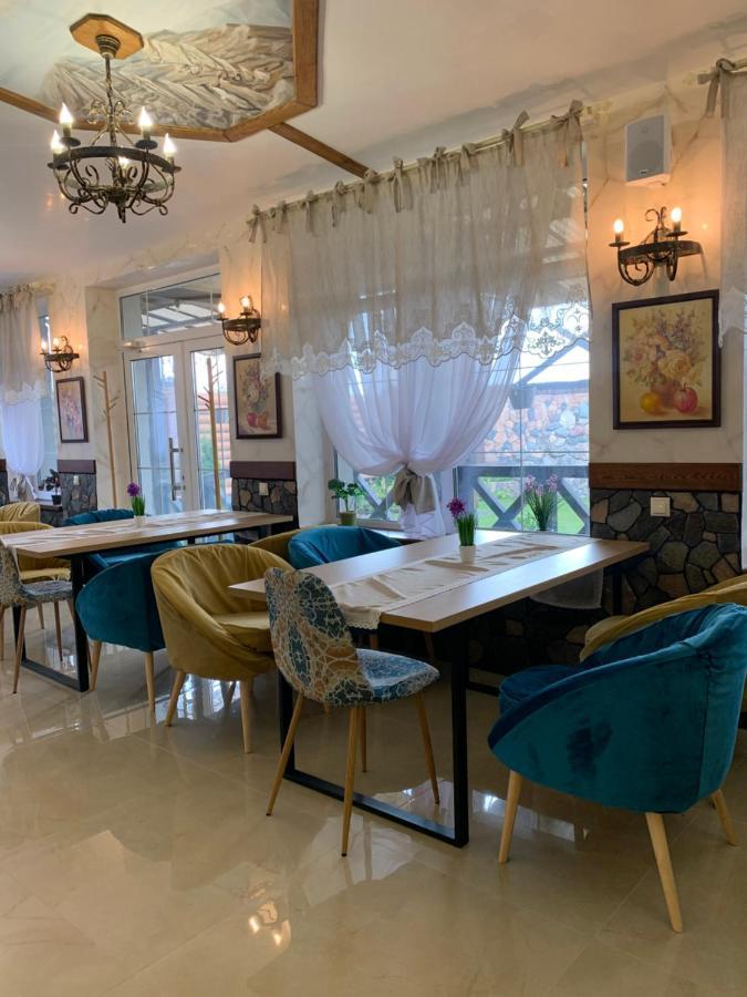 Relax Complex Hotel Boryspil Ngoại thất bức ảnh